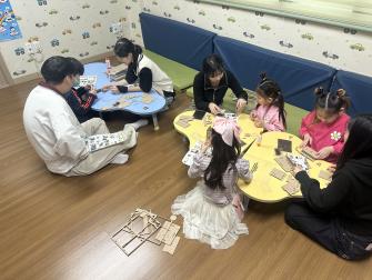 4월 도서관다녀오겠습니다 프로그램 이미지